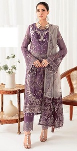 Venta al por mayor Faux Georgette con bordado pesado Diamante Traje de trabajo con parte inferior con red de mariposa Dupatta para las mujeres - Product Image 3