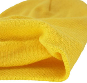 Beanie en tricot personnalisé OEM/ODM |   Chapeau d'hiver unisexe à revers avec broderie 3D et design dessiné à la main |   Casquette douce et chaude, idéale pour la plage et le quotidien, très prisée - Product Image 4