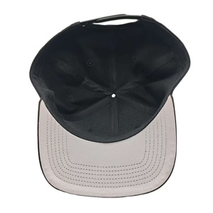 Casquette de camionneur pour hommes, pour sports de plein air, avec logo personnalisé en relief, respirante, en tissu courant, pour le voyage, avec panneau en maille, réglable, design à 6 panneaux - Product Image 2