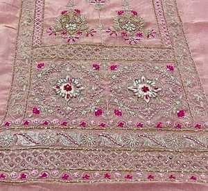 Costumes en soie brodés à la main non cousus de créateur moderne pour les femmes style traditionnel indien pour les fêtes soleil - Product Image 2