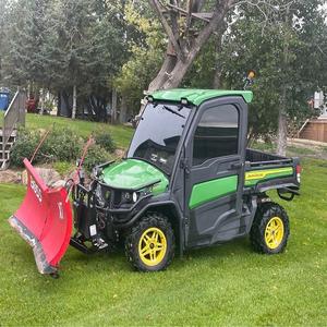 Véhicule utilitaire tout-terrain John Deeree Gator XUV 835R électrique 4 temps 4 roues motrices pour l'agriculture et la construction, conception robuste et durable - Product Image 3