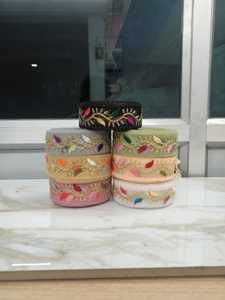 Tissu en dentelle brodée décoratif pour la confection de vêtements, tissu en dentelle brodée tendance pour les tenues de fête et d'événements - Product Image 3