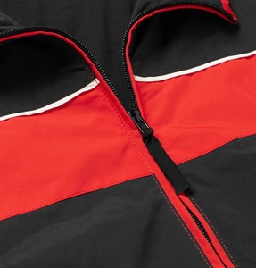 Veste coupe-vent d'extérieur imprimée personnalisée en usine veste de pluie compressible légère à doublure en maille pour hommes - Product Image 5