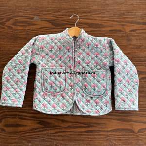 Chaqueta Acolchada de Algodón Vintage Hecha a Mano para Niños, Chaqueta Acolchada de Algodón Vintage Jaipuri de Manga Larga para Niños - Product Image 4