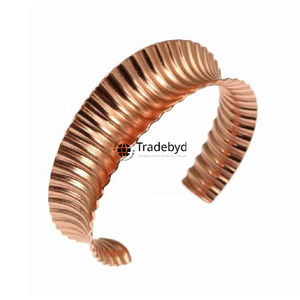 Brazaletes de Cobre de Estilo Étnico, Joyería Hecha a Mano de Primera Calidad, Unisex, Inspirada en la Tradición y la Elegancia por Tradebyd - Product Image 3