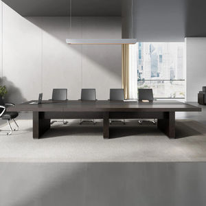 Grande table de réunion rectangulaire pour bureau avec prises de courant - Product Image 2