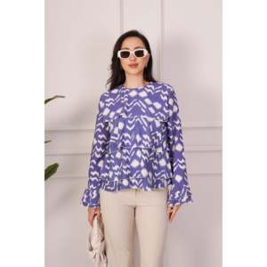 Blusa Elegante con Cuello de Lazo y Volantes en Capas para Mujer, Marca LUSTRIN, en Tela de Mezcla de Modal y Viscosa Color Índigo, para Uso Casual y de Oficina - Product Image 2
