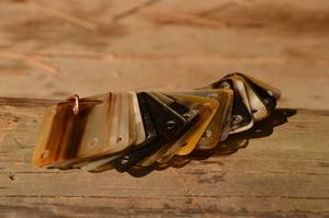 Best Quality Agate <b>Tablet</b> Weaving Cards Solid Buffalo Horn and Bone Polished Natural <b>Salt</b> Lamp Decoration for Christmas - Product Image 3