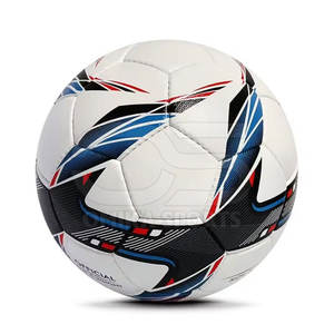 Ballon de football durable de conservation d'air construit avec des matériaux durables pour le jeu extérieur continu - Product Image 1