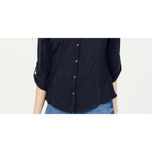 Camicia Crave Fame Junior in popeline blu navy con maniche arrotolate e bottoni sul davanti, taglia XS, elemento di moda semplice. - Product Image 3