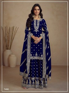 Elegancia Sofisticada, Shalwar Kameez de Seda Semi-Chinon con Bordado Intenso, Ropa India Pakistaní para Eventos de Invierno - Product Image 3