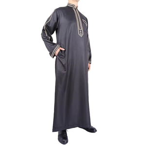 Nouvelle Arrivée Vêtements Islamiques Modestes Tenues Décontractées Vente en Gros Thobes Simples pour Musulmans en Coton Longueur Ras du Sol Respirant Léger - Product Image 2