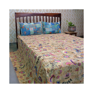Magasins d'usine de qualité supérieure coton indien brodé à la main sérigraphié Queen Size Kantha à vendre au prix le plus bas - Product Image 3