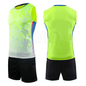 Uniforme de volley-ball à la mode fabriqué au Pakistan en matériau respirant et léger pour une utilisation durable - Product Image 4