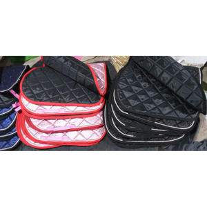 À VENDRE TAPIS DE SELLE DE DRESSAGE DE CHEVAL ET TAMPONS DE SAUT DE COULEUR NOIR EN DOLLAR 6 CARTES DE CRÉDIT TAILLE ACCEPTÉE PLEINE COB - Product Image 3