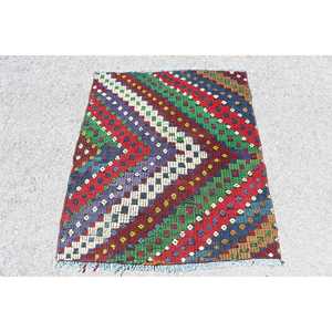 Alfombra Turca Vintage Pequeña de 3.2x3.9 pies, Alfombra de Lana Roja Kilim - Product Image 1