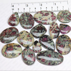 อัญมณี Eudialyte ที่ยอดเยี่ยมแบบหลวมและขัดเงาเรียบการปรับแต่งขนาดเอง euchon ที่ดีที่สุดสำหรับการทำเครื่องประดับ - Product Image 1