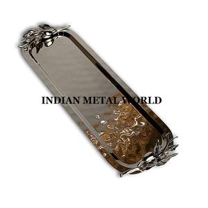 Bandeja de servicio decorativa con asas de diseñador Bandeja de comida de aluminio de gran tamaño de calidad de lujo de Indian Metal World - Product Image 5