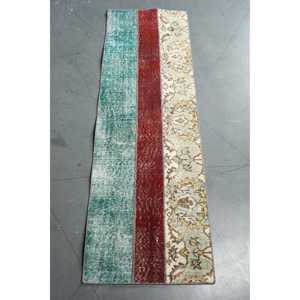 Alfombra Turca de 1.7x5.5 pies, Alfombra Vintage, Alfombra de Lana con Rayas Rojas - Product Image 1