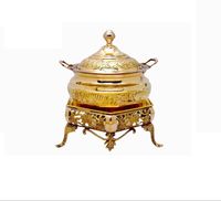 Le plat traditionnel en laiton ajoute une touche royale aux banquets de mariage et au restaurant avec un attrait intemporel