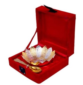 Tazón plateado hecho a mano, precio al por mayor, Juego de 2 cuencos con cuchara y bandeja, regalo de Navidad Diwali - Product Image 4
