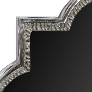 DecMode Espejo de pared gris Quatrefoil Espejo de pared con marco gris y forma de quatrefoil El espejo alto - Product Image 4