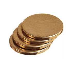 Design exclusif pour la maison Hôtel Cuisine Fournitures Dessous de verre en cuivre Conception martelée avec jantes dorées Qualité supérieure au meilleur prix - Product Image 1