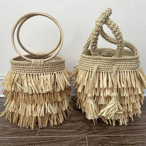Sac seau en raphia à franges, panier de plage en paille avec franges - Product Image 1