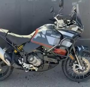 Ducati DesertX R22 Livery 937, design unique, moto de qualité industrielle avec support de personnalisation OEM, livraison rapide - Product Image 1