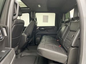 GMC Sierra 2500HD AT4X 2024, Cabina Doble, Tracción en las Cuatro Ruedas, Volante a la Izquierda, Caja de Cambios, Cámara Trasera, Motor Inteligente, Portaequipajes de Aleación de Aluminio, Sin Accidentes - Product Image 3