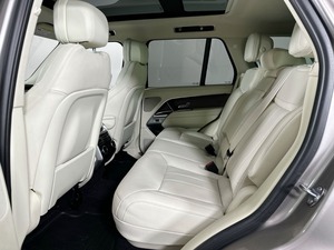 รถมือสองขับซ้ายและขวาสำหรับ P530 SWB AWD 4.4P รถสะอาด - Product Image 4