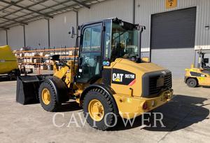 Chargeuses sur pneus intégrées à moteur Yanmar CAT 907M avec porte-outils Composants principaux Moteur et boîte de vitesses - Product Image 3