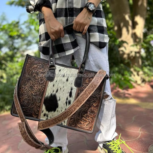 มาใหม่จริง Cowhide ขนสัตว์กระเป๋าสไตล์หนังกระเป๋าผมบนซ่อนแกะสลักมือ Toled กระเป๋าสําหรับสตรีหลายใช้ - Product Image 2