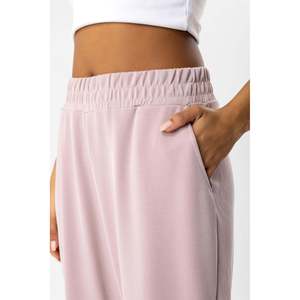 Pantalones Deportivos de Textura Suave - Product Image 5