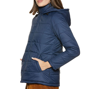 Chaqueta Acolchada de Invierno Unisex Cómoda con Cuello Alto y Logotipo Frontal, Tejido de Alta Calidad, Moderna y Elegante - Product Image 3