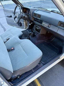 Auto Usado de Calidad a Precio Accesible, Toyota Pickup 1988, Volante a la Izquierda - Product Image 2