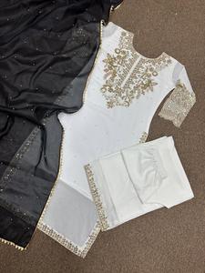 ชุดคอลเล็คชั่นอินเดียชุดปักลายลำดับแฟนซีพร้อมหมุดย้ำโมติและชุดกระโปรงขอบลูกไม้ - Product Image 6