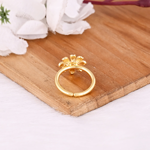 Bague Ajustable en Laiton Plaqué Or Style Bohème Minimaliste avec Motifs Floraux, Faite à la Main, Élégante, pour Femme, Idéale comme Cadeau de Fiançailles ou Bijou pour Elle - Product Image 3