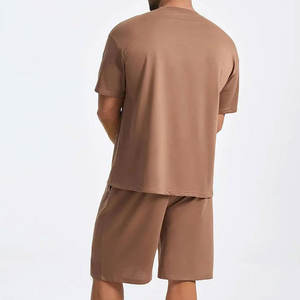 Ensemble de vêtements d'été pour hommes, t-shirt et short de couleur unie, manches courtes et short à cordon de serrage pour hommes - Product Image 3