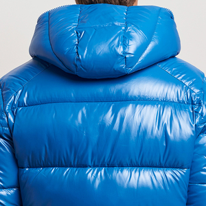 Chaqueta Acolchada Impermeable Personalizada para Hombre, Estilo Casual Urbano, Gruesa, de Invierno, con Capucha Desmontable, Ecológica y de Secado Rápido, con Tejido Ripstop - Product Image 2