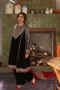 Belle Kurta 2022 longue avec robe Sarara ornée de perles de verre en cristal et Dabka Sexy Party-Wear/Wedding Ensemble - Product Image 2