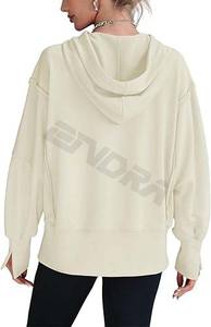 2025 ropa de otoño para mujer, suéter con capucha con logotipo personalizado para mujer, sudaderas informales con capucha de color sólido en blanco - Product Image 3