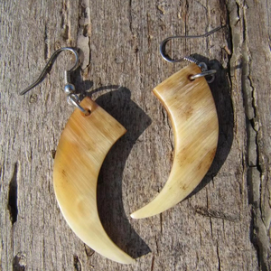 แว่นตาธรรมชาติควายธรรมชาติโบราณต่างหูเขาควายสำหรับเครื่องประดับขายดีต่างหูรูปเขาสัตว์ดีไซน์ทันสมัยสำหรับผู้หญิง - Product Image 1