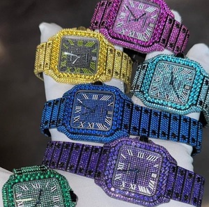 Montre Moissanite Prix de Gros, Cadran Solitaire Entièrement Sertie de Diamants Baguette, Or Jaune, Bracelet en Cuir Multicolore, Acier Inoxydable - Product Image 1