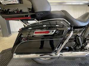 ฮาร์เลย์-เดวิดสันมือสอง ปี 2017 ®   FLHTCU - อีเลคตร้าไกลด์ ®   อัลตร้าคลาสสิค ®   มีจำหน่ายแล้ว - Product Image 3