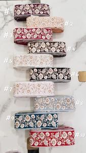 Bordado floral hecho a medida, formas de color dorado y bronce en diseños étnicos para varios propósitos en diferentes tamaños - Product Image 6