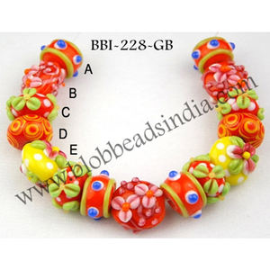 Bracelets de perles de verre de Murano Perles de verre en vrac pour la conception de bracelets uniques Bracelets de perles de verre au chalumeau faits à la main - Product Image 1