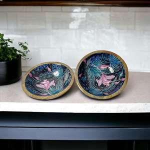 Ensemble de deux bols en bois de manguier entièrement faits à la main avec des motifs en émail imprimé, simples - fabriqués en Inde - imperméables - durables - Product Image 3