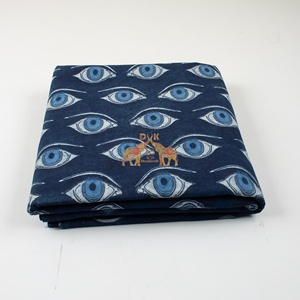 Tissu en coton imprimé bleu indigo, doux et respirant, pour robes, rideaux et travaux manuels - Product Image 4