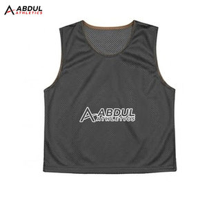 Kit de basketball athlétique en tissu doux et léger, coupe confortable, idéal pour la course à pied, les séances de gym, l'entraînement sportif et les matchs. - Product Image 6